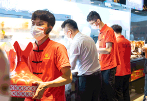 正式开灶 | 东灶鱼头火锅广州富力海珠城店